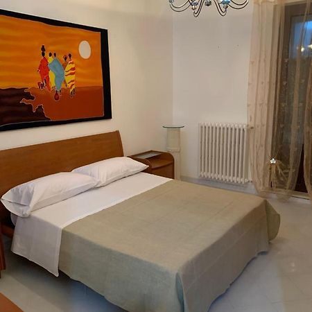 Domenica Rooms Lecce Kültér fotó