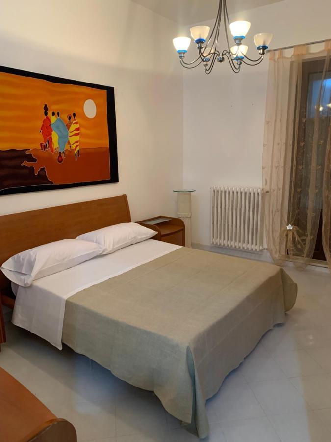 Domenica Rooms Lecce Kültér fotó