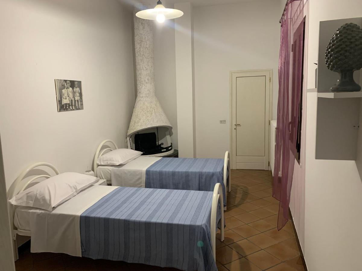 Domenica Rooms Lecce Kültér fotó